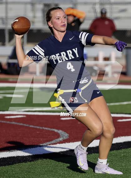 Thumbnail 2 in Perry @ Chandler photogallery.