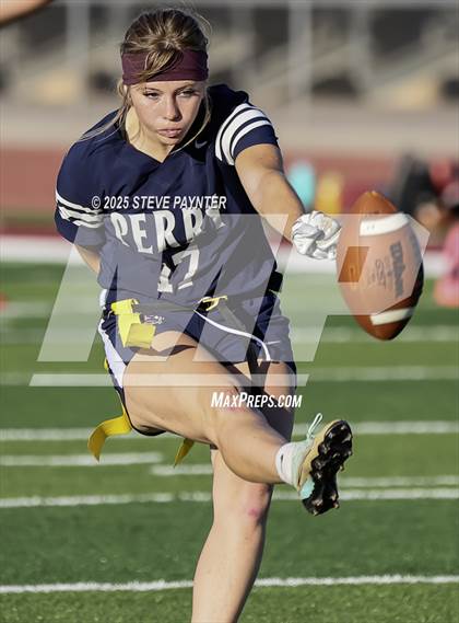 Thumbnail 2 in Perry @ Chandler photogallery.