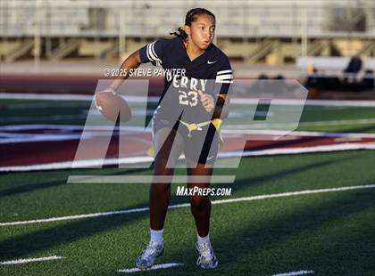 Thumbnail 2 in Perry @ Chandler photogallery.