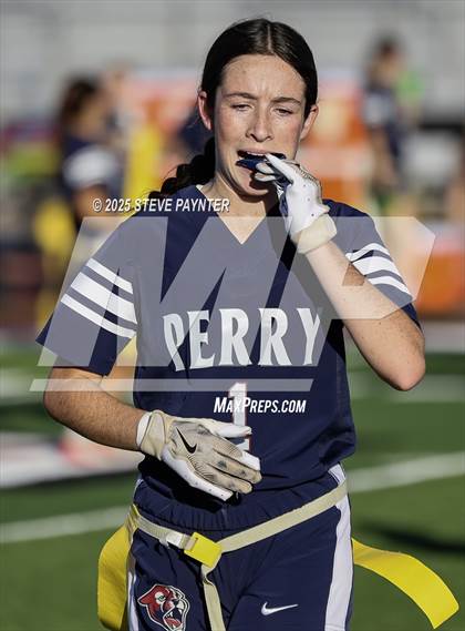 Thumbnail 1 in Perry @ Chandler photogallery.