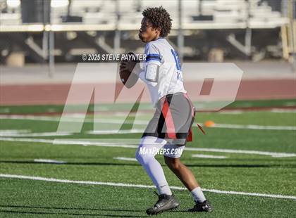 Thumbnail 1 in Perry @ Chandler photogallery.