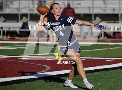 Thumbnail 3 in Perry @ Chandler photogallery.