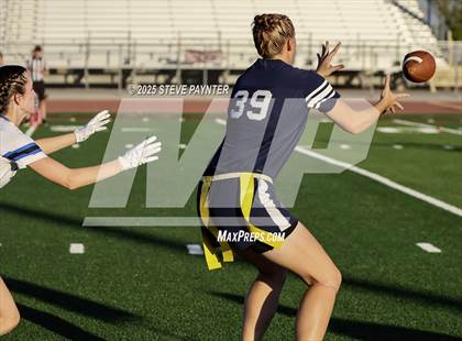 Thumbnail 2 in Perry @ Chandler photogallery.