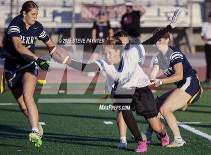 Thumbnail 1 in Perry @ Chandler photogallery.