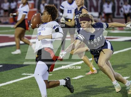 Thumbnail 3 in Perry @ Chandler photogallery.