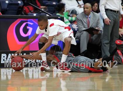 Thumbnail 3 in Salesian vs. St. Mary's photogallery.