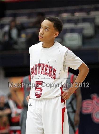 Thumbnail 3 in Salesian vs. St. Mary's photogallery.