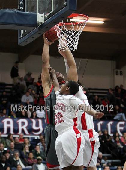 Thumbnail 3 in Salesian vs. St. Mary's photogallery.