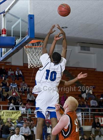 Thumbnail 2 in North Crowley vs. West (Whataburger Basketball Tournament) photogallery.