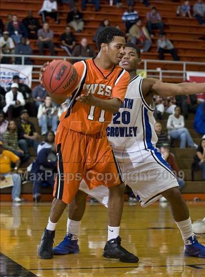 Thumbnail 2 in North Crowley vs. West (Whataburger Basketball Tournament) photogallery.