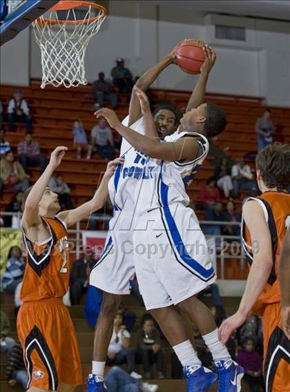 Thumbnail 1 in North Crowley vs. West (Whataburger Basketball Tournament) photogallery.