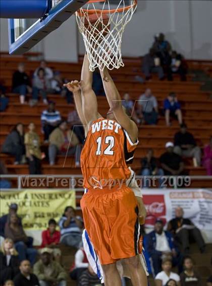 Thumbnail 1 in North Crowley vs. West (Whataburger Basketball Tournament) photogallery.