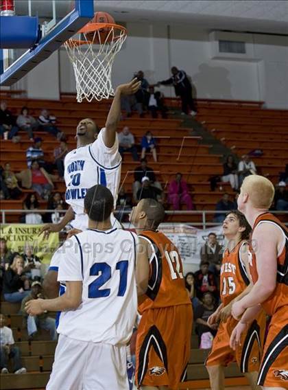 Thumbnail 3 in North Crowley vs. West (Whataburger Basketball Tournament) photogallery.