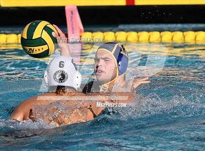 Thumbnail 1 in El Segundo vs Canyon (CIF SS Division 3) photogallery.