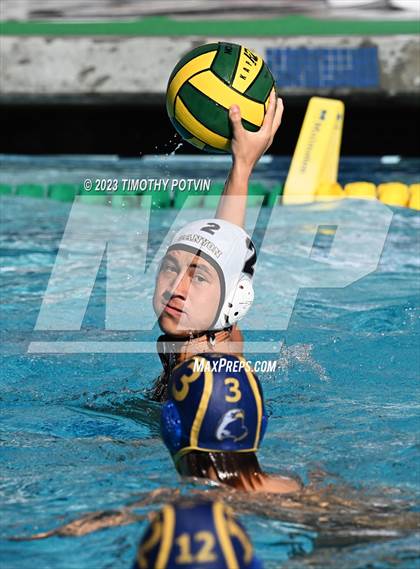 Thumbnail 2 in El Segundo vs Canyon (CIF SS Division 3) photogallery.