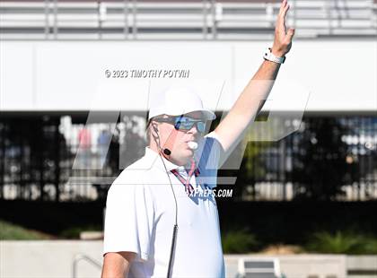 Thumbnail 1 in El Segundo vs Canyon (CIF SS Division 3) photogallery.