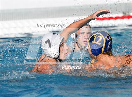 Thumbnail 2 in El Segundo vs Canyon (CIF SS Division 3) photogallery.