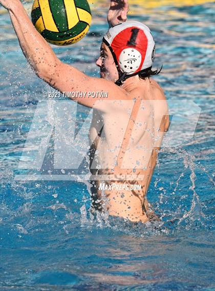 Thumbnail 3 in El Segundo vs Canyon (CIF SS Division 3) photogallery.