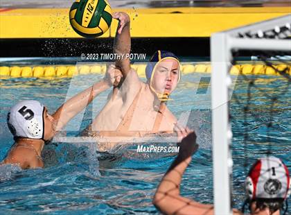 Thumbnail 3 in El Segundo vs Canyon (CIF SS Division 3) photogallery.