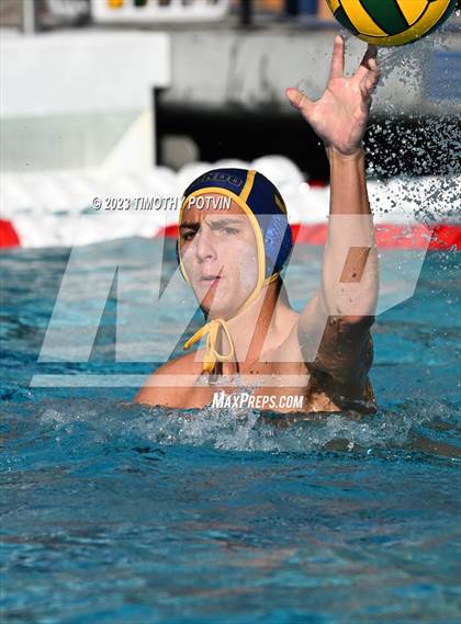 Thumbnail 3 in El Segundo vs Canyon (CIF SS Division 3) photogallery.