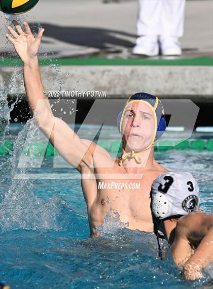 Thumbnail 3 in El Segundo vs Canyon (CIF SS Division 3) photogallery.
