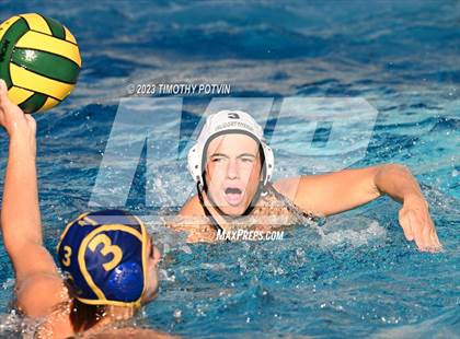 Thumbnail 3 in El Segundo vs Canyon (CIF SS Division 3) photogallery.