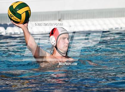 Thumbnail 2 in El Segundo vs Canyon (CIF SS Division 3) photogallery.