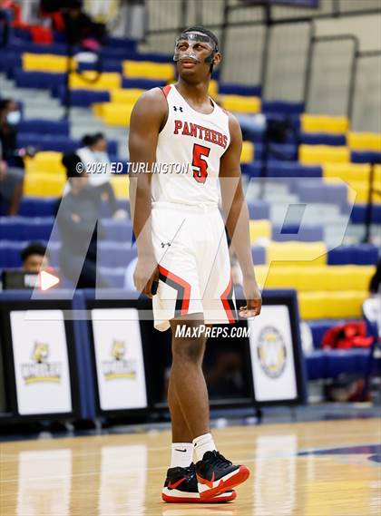 Thumbnail 2 in Lithonia @ Therrell (Tournament of Champions Holiday Classic) photogallery.