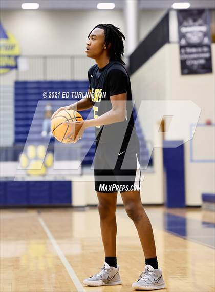 Thumbnail 3 in Lithonia @ Therrell (Tournament of Champions Holiday Classic) photogallery.