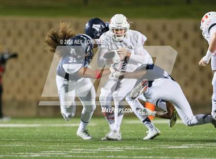 Thumbnail 2 in Allen vs. Belton (UIL 6A Area Playoff) photogallery.