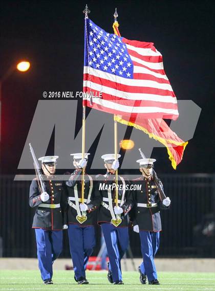 Thumbnail 2 in Allen vs. Belton (UIL 6A Area Playoff) photogallery.