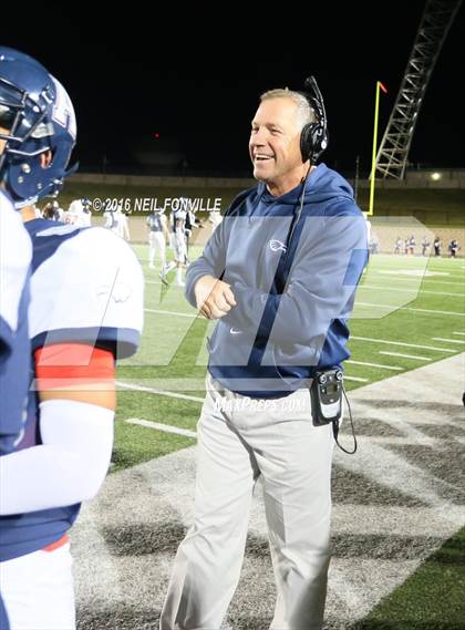 Thumbnail 3 in Allen vs. Belton (UIL 6A Area Playoff) photogallery.