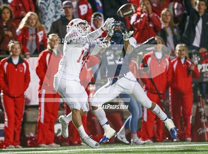 Thumbnail 3 in Allen vs. Belton (UIL 6A Area Playoff) photogallery.