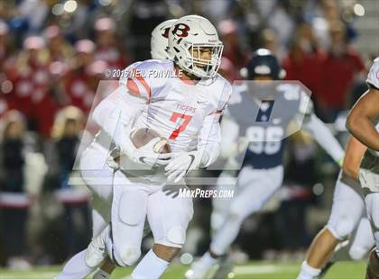 Thumbnail 3 in Allen vs. Belton (UIL 6A Area Playoff) photogallery.