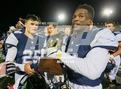 Thumbnail 2 in Allen vs. Belton (UIL 6A Area Playoff) photogallery.