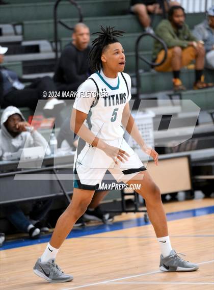 Thumbnail 1 in Olympia vs Palm Beach Lakes (Mainland Christmas Shootout) photogallery.