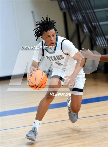 Thumbnail 1 in Olympia vs Palm Beach Lakes (Mainland Christmas Shootout) photogallery.