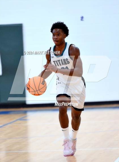 Thumbnail 1 in Olympia vs Palm Beach Lakes (Mainland Christmas Shootout) photogallery.