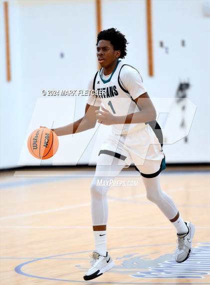 Thumbnail 1 in Olympia vs Palm Beach Lakes (Mainland Christmas Shootout) photogallery.