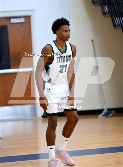 Thumbnail 3 in Olympia vs Palm Beach Lakes (Mainland Christmas Shootout) photogallery.