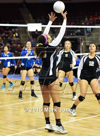 Thumbnail 1 in Verrado vs. Valley Christian (AIA D3 Playoff) photogallery.