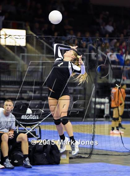 Thumbnail 1 in Verrado vs. Valley Christian (AIA D3 Playoff) photogallery.