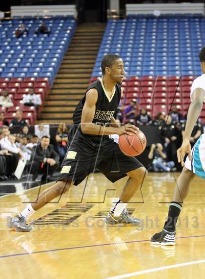 Thumbnail 2 in Sheldon vs Bethel (CIF SJS D1 Semifinal) photogallery.