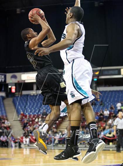 Thumbnail 1 in Sheldon vs Bethel (CIF SJS D1 Semifinal) photogallery.