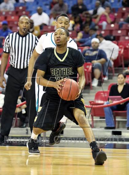 Thumbnail 1 in Sheldon vs Bethel (CIF SJS D1 Semifinal) photogallery.