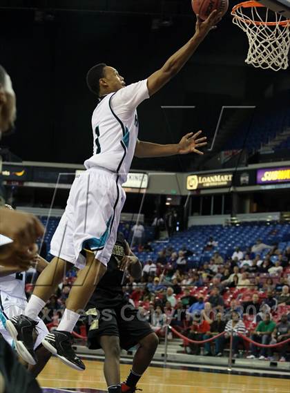 Thumbnail 3 in Sheldon vs Bethel (CIF SJS D1 Semifinal) photogallery.