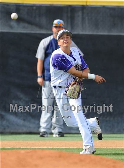 Thumbnail 1 in Saugus @ Valencia photogallery.