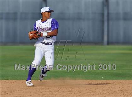 Thumbnail 2 in Saugus @ Valencia photogallery.