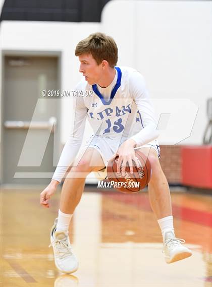 Thumbnail 3 in Lipan vs Strawn (UIL 1A Regional Quarter Finals) photogallery.