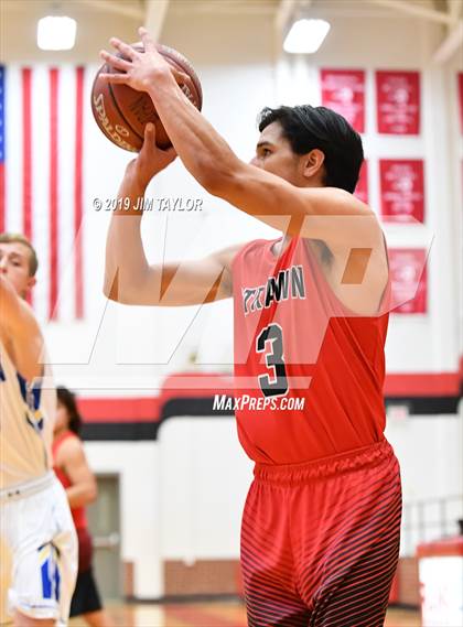 Thumbnail 3 in Lipan vs Strawn (UIL 1A Regional Quarter Finals) photogallery.